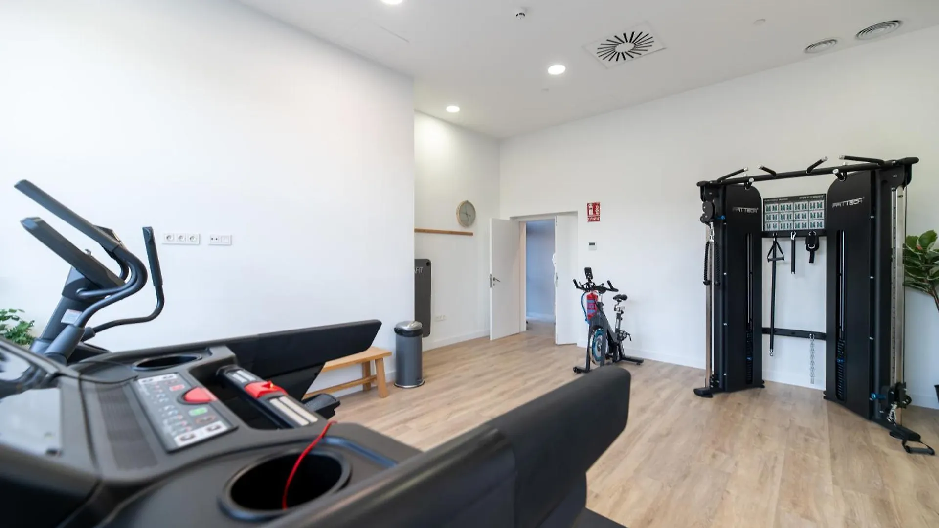 Xpce Urban 17 Malaga Skyline - Parking Free Apartment Spain