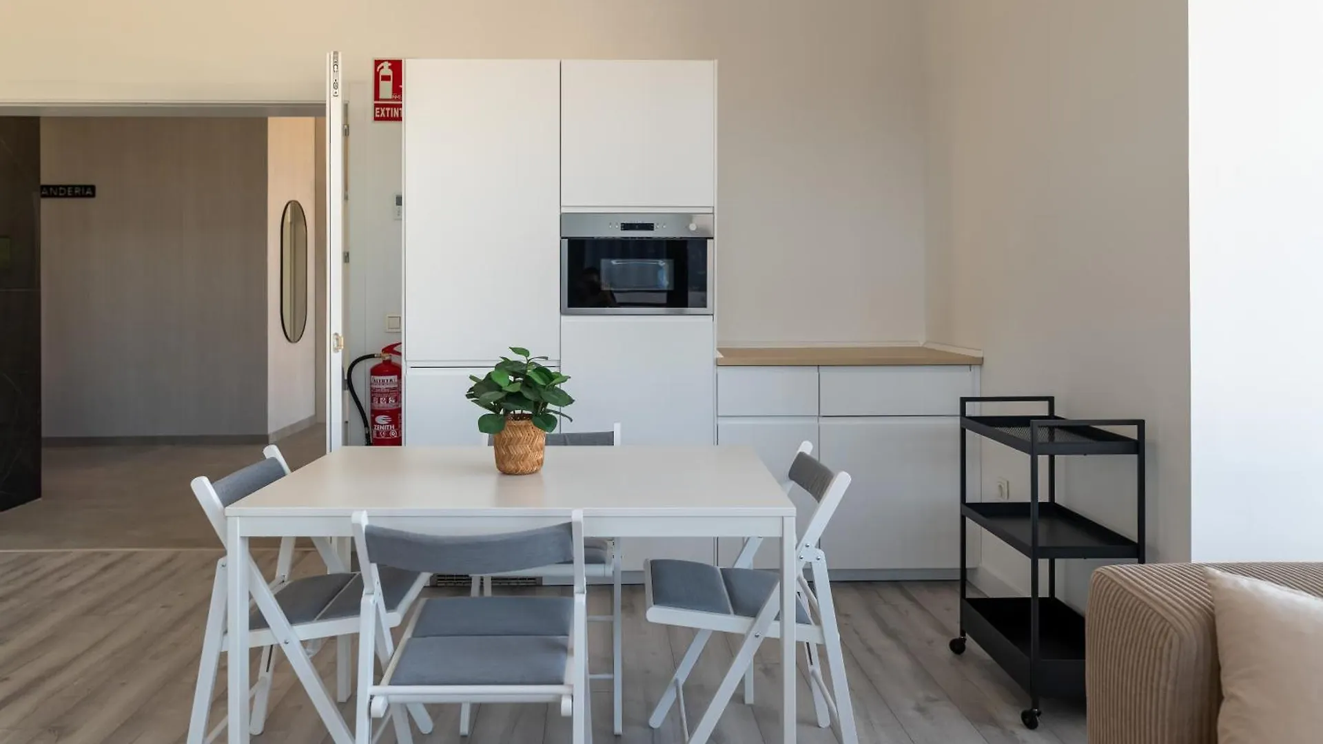 Xpce Urban 17 Malaga Skyline - Parking Free Apartment