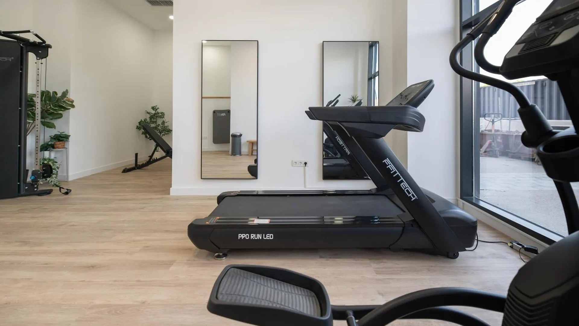 Xpce Urban 17 Malaga Skyline - Parking Free Apartment