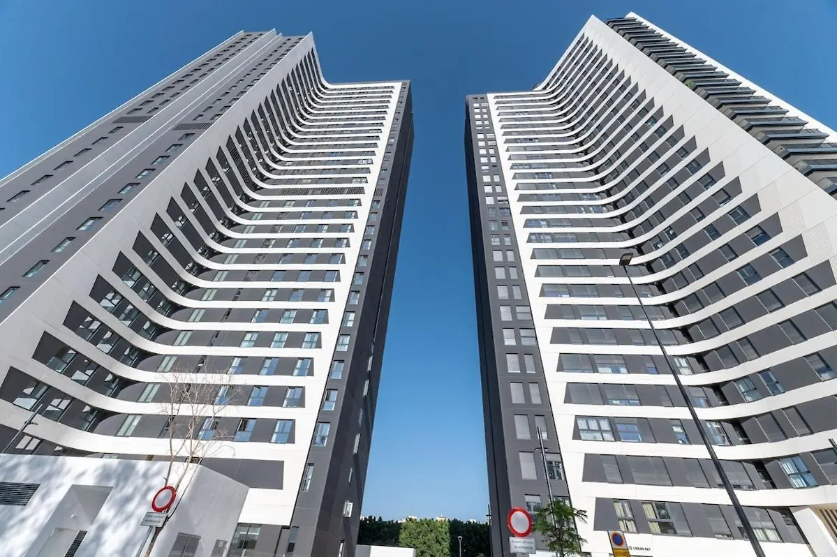 Xpce Urban 17 Malaga Skyline - Parking Free Apartment Spain