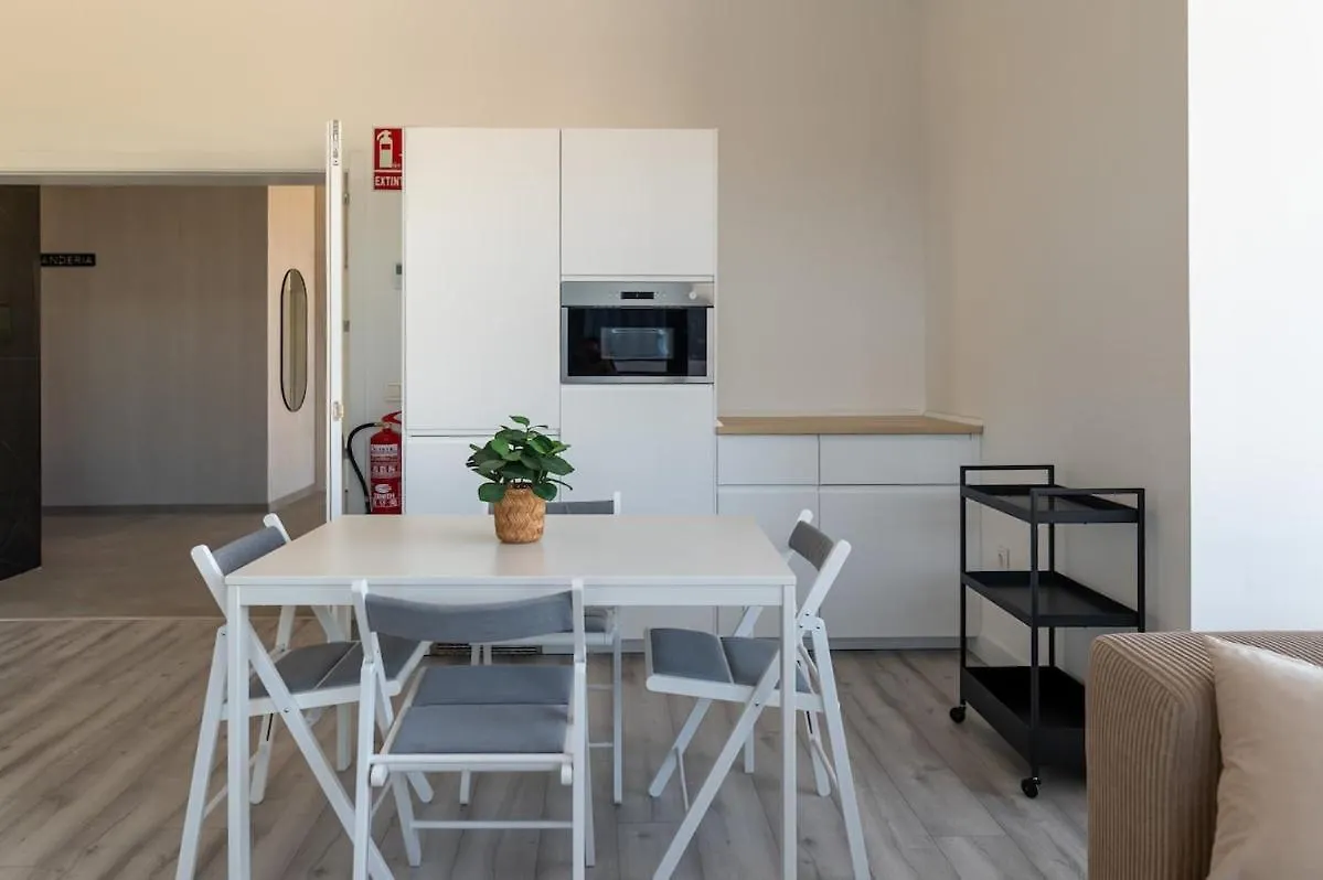 Xpce Urban 17 Malaga Skyline - Parking Free Apartment