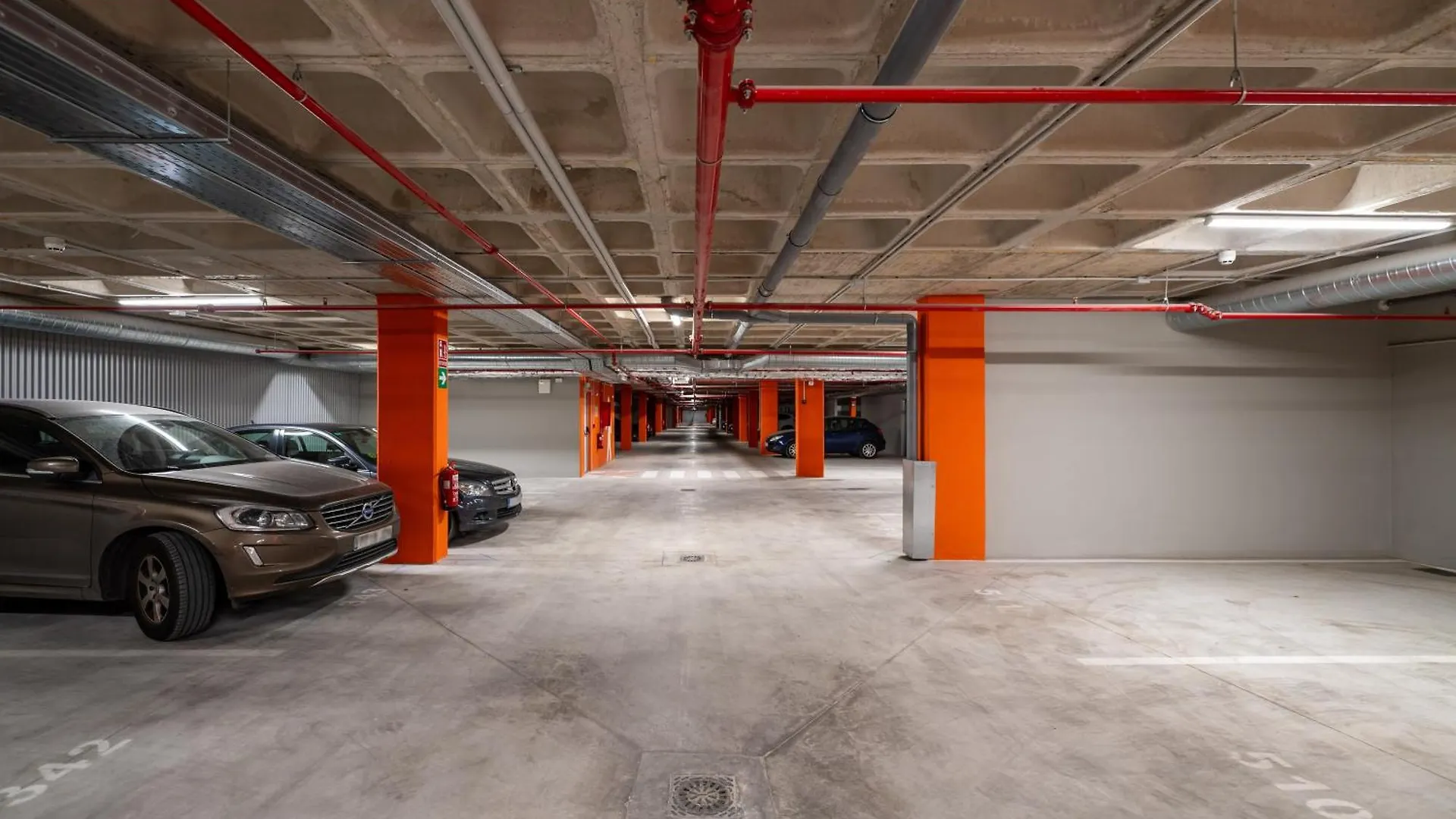 Xpce Urban 17 Malaga Skyline - Parking Free Apartment
